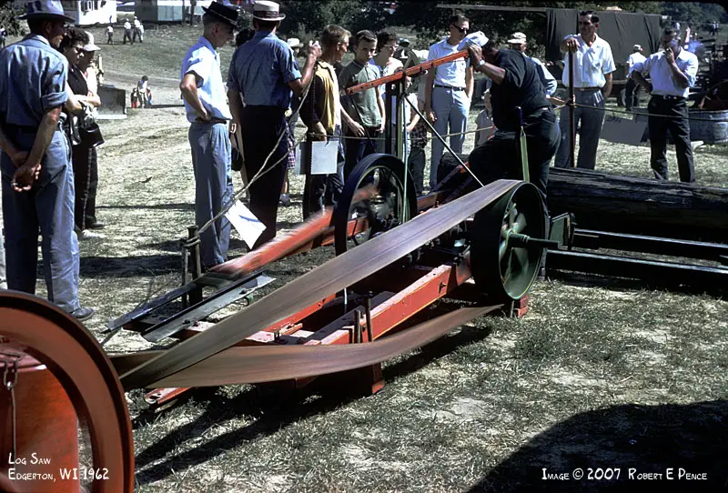 Rock River Thresheree Device to cut wood Rock River Thresheree Device to cut wood