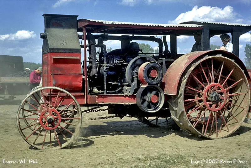 Rock River Thresheree Large Old Red Tractor Rock River Thresheree Large Old Red Tractor